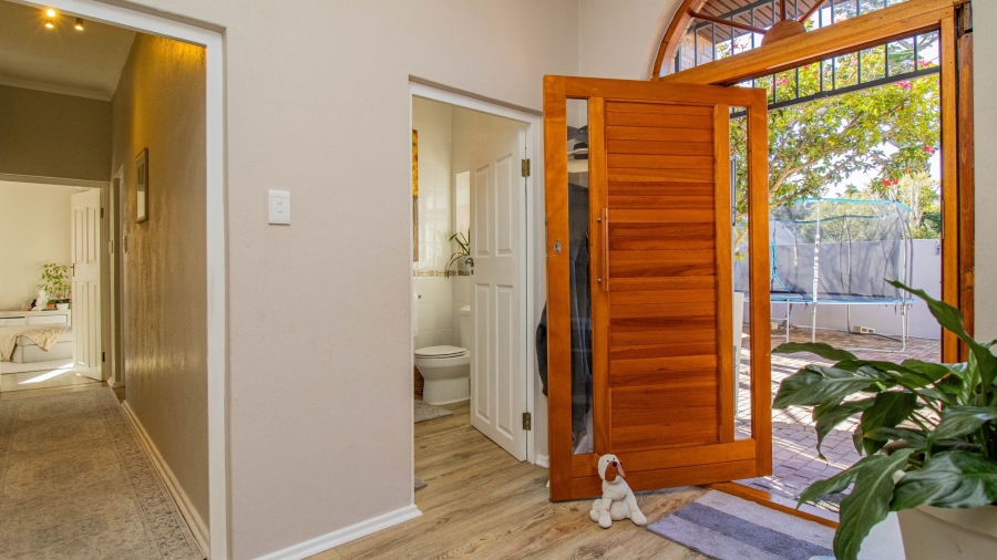 3 Bedroom Property for Sale in Westcliff Western Cape
